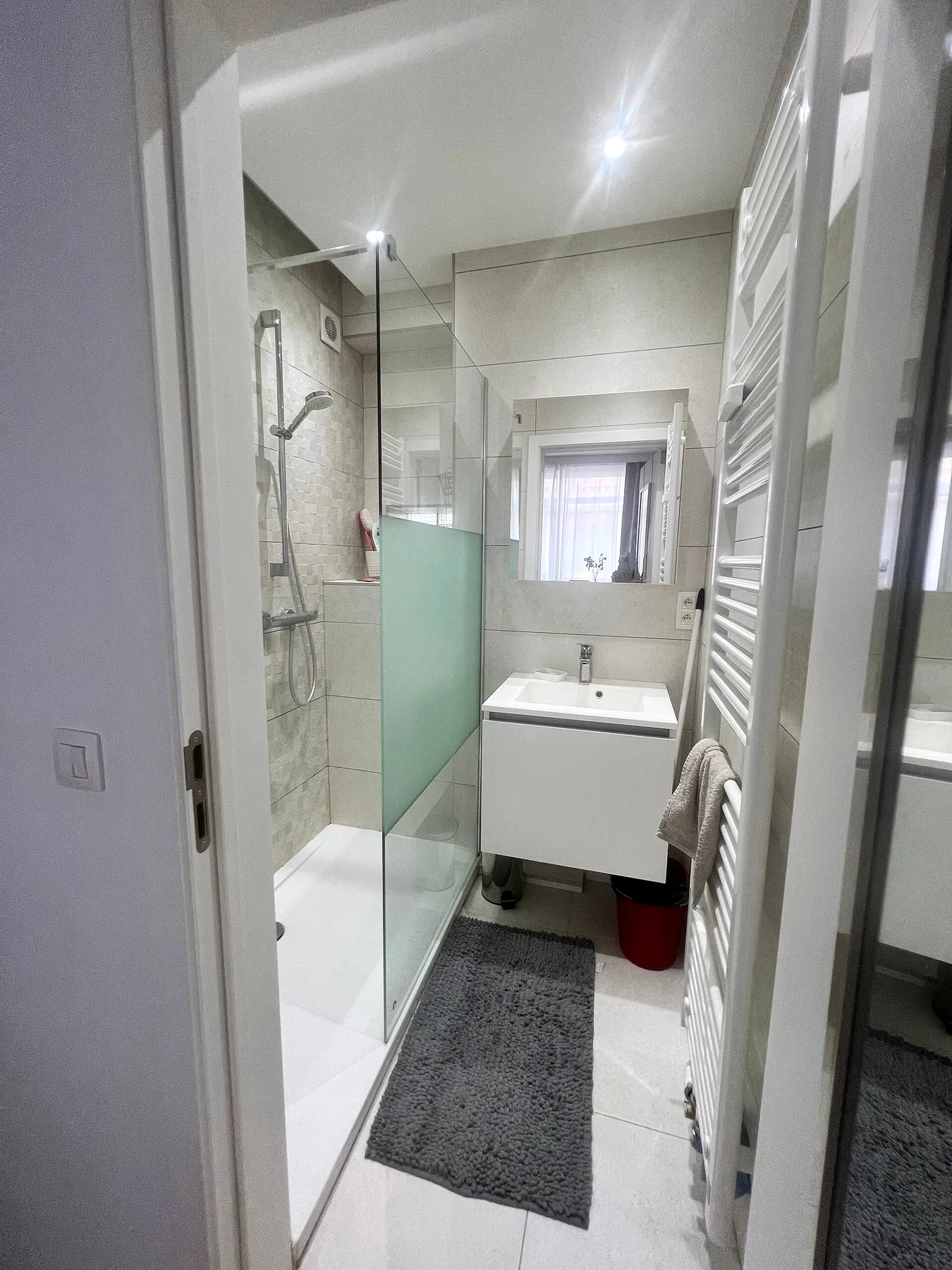 Shower room with walk-in shower